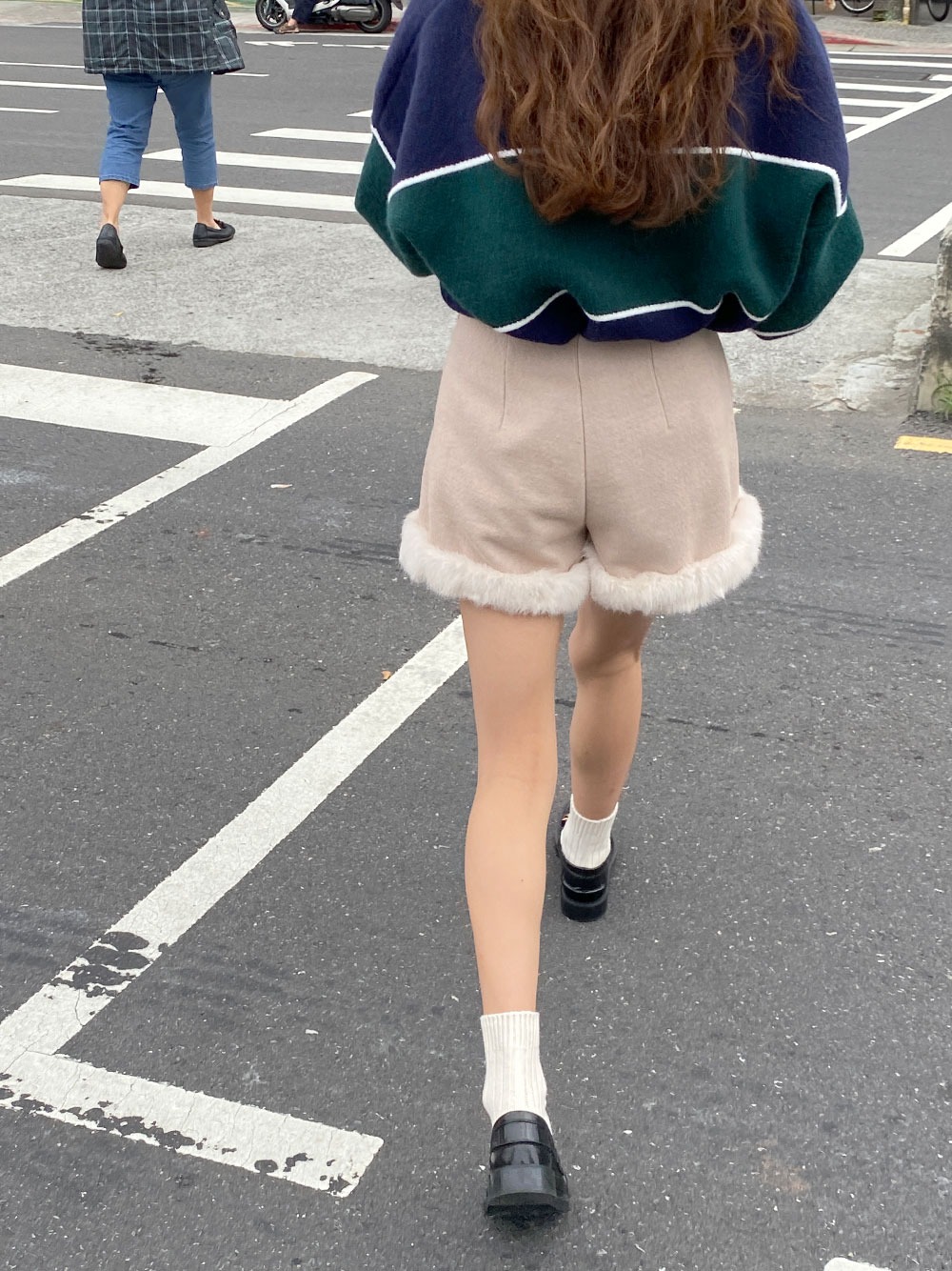Outline Fur Short Pants - Samoyed（サモエド）